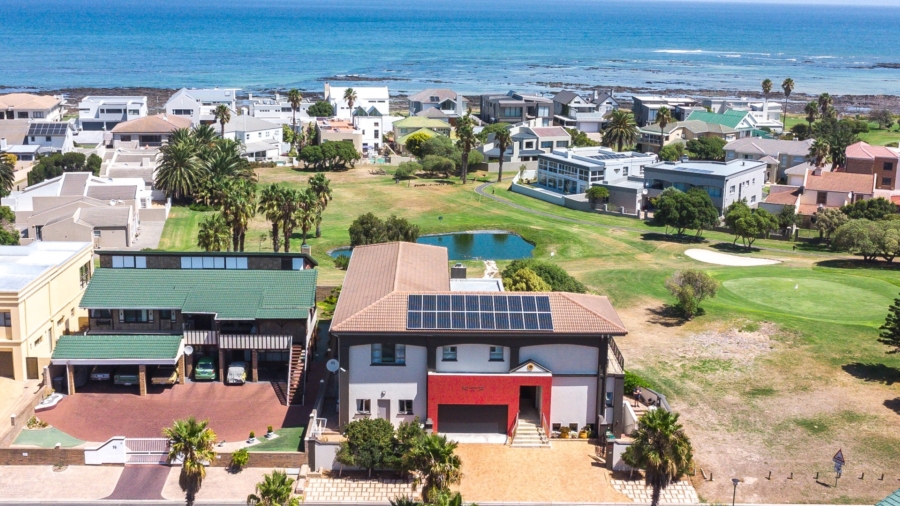 4 Bedroom Property for Sale in Greenways Golf Estate Western Cape